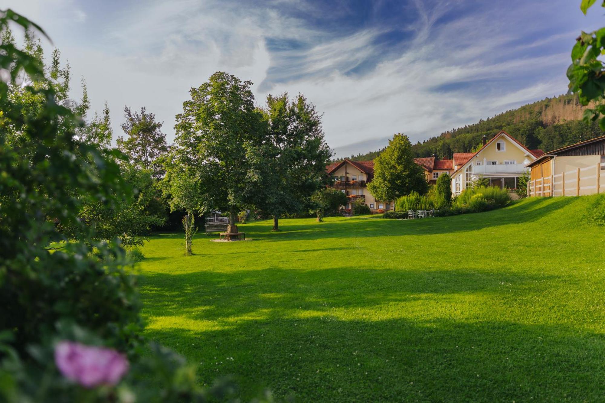 Landgasthof Zum Hirschen Kemnath Buitenkant foto