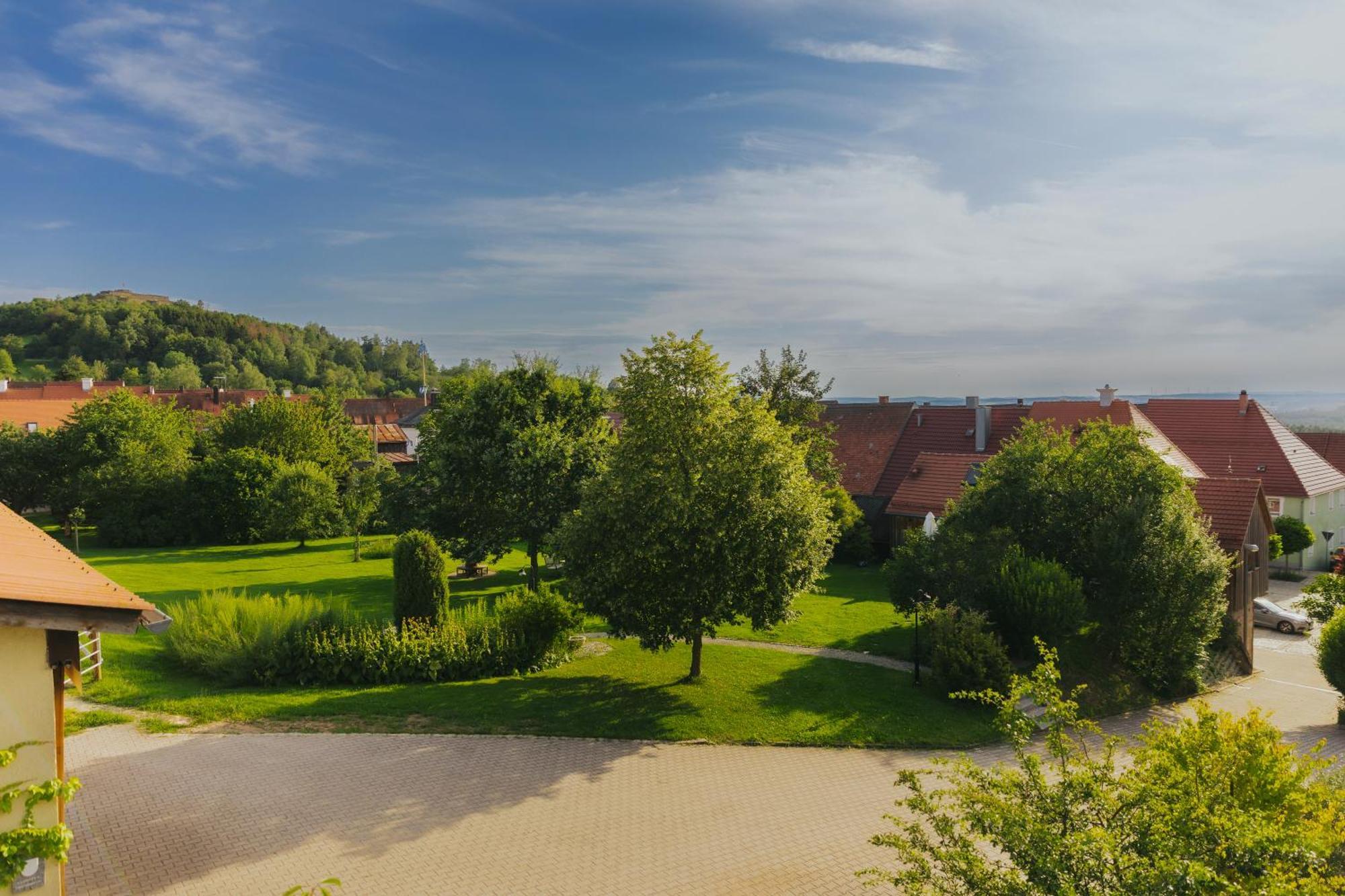 Landgasthof Zum Hirschen Kemnath Buitenkant foto